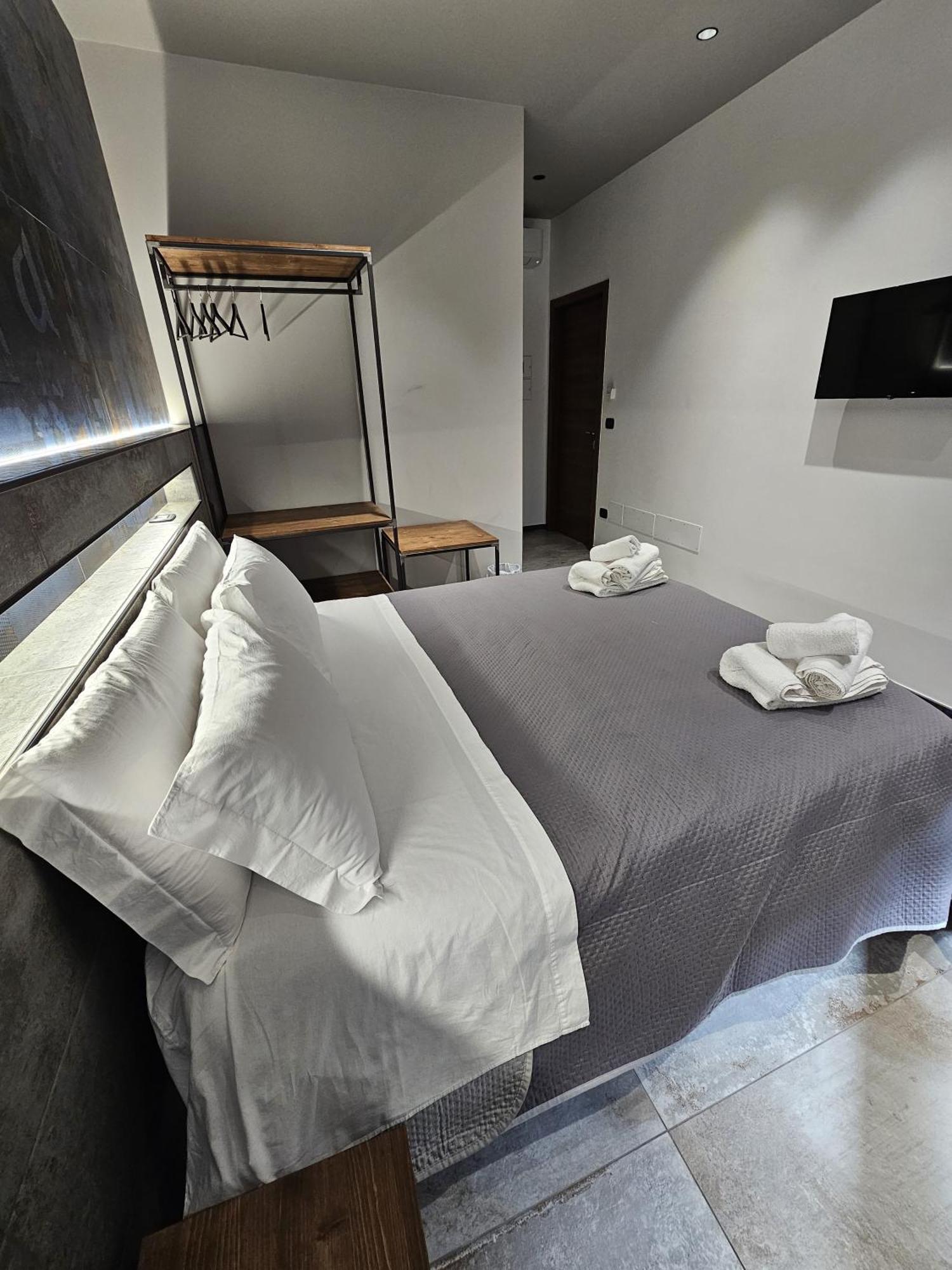 Binario1 Rooms Barletta Luaran gambar