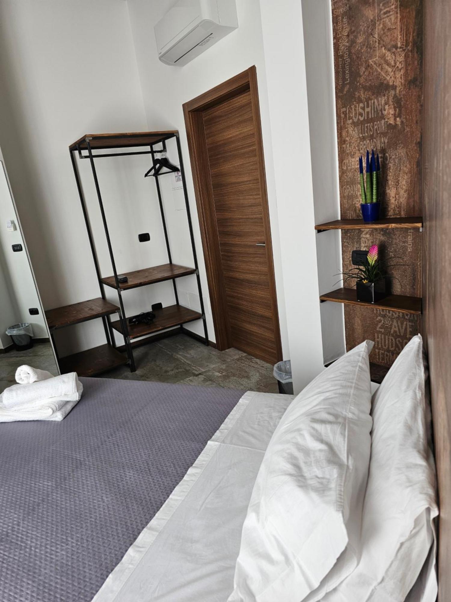 Binario1 Rooms Barletta Luaran gambar