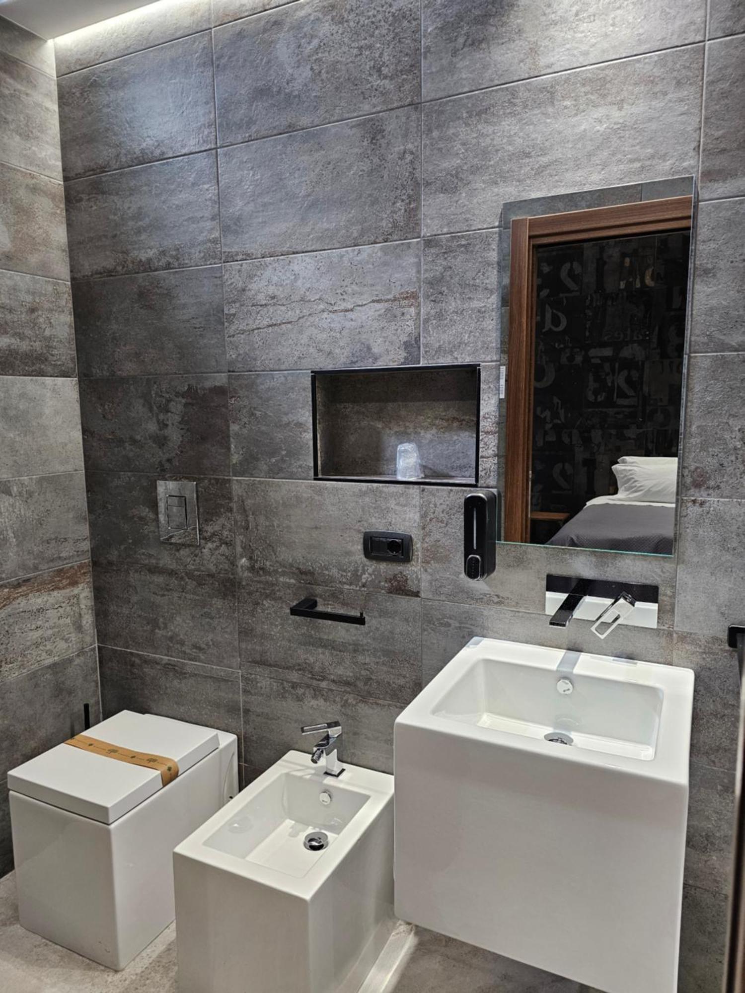Binario1 Rooms Barletta Luaran gambar